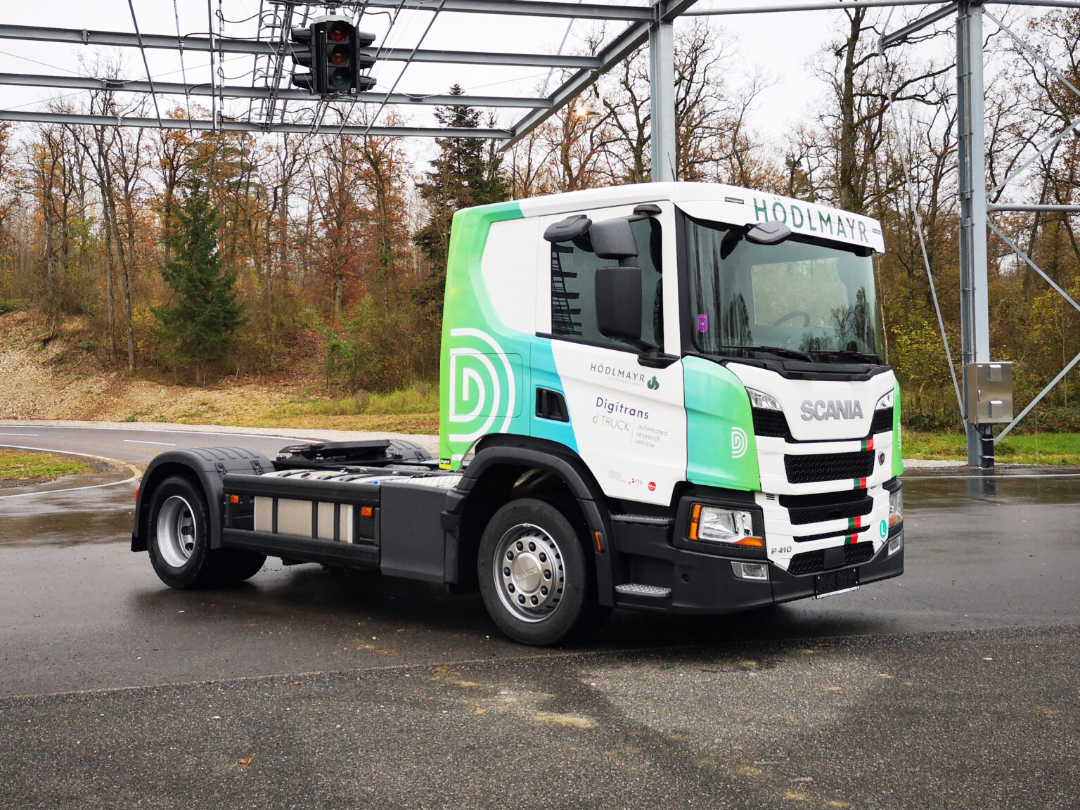 Versuchs-und Forschungs LKW Digitrans dTRUCK für automatisiertes Fahren